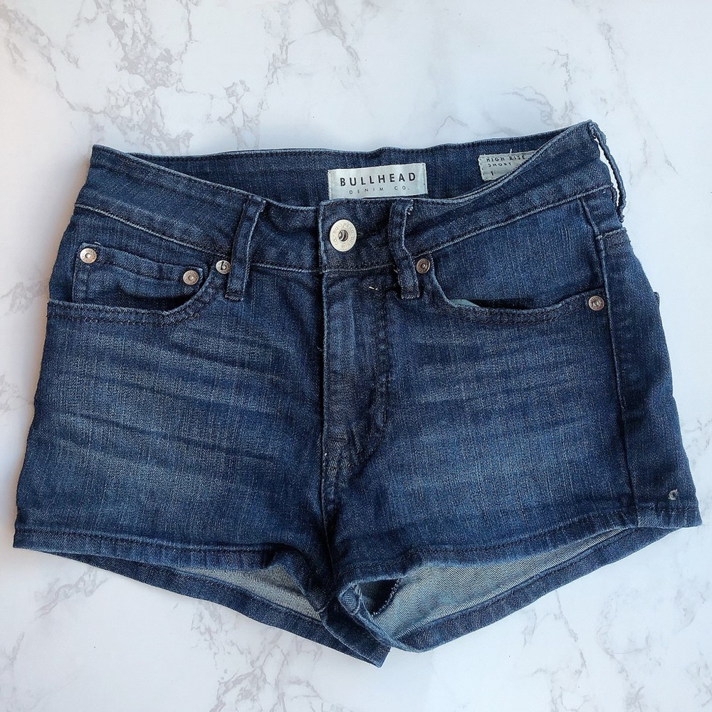 Bullhead Demin Co - size one